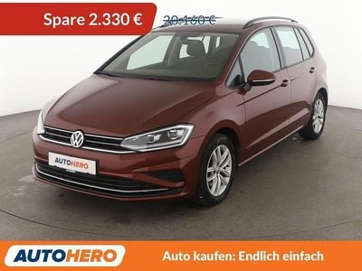 Rot Gebraucht 2019 VW Golf Sportsvan Comfortline Van / Kleinbus | 17.830 € (Fairer Preis)