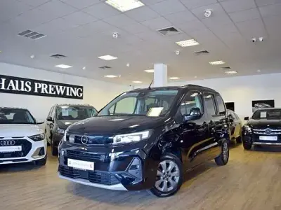 Gebraucht Opel Combo Life 131 PS (96 kW) 2024 Schwarz Van / Kleinbus