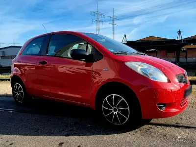 Gebraucht Toyota Yaris 63 PS (46 kW) 2007 Rot Kleinwagen