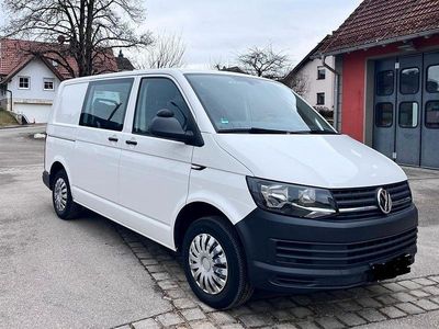 Gebraucht VW Transporter 140 PS (102 kW) 2016 Weiß Van