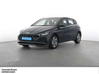 Neu Hyundai i20 90 PS (66 kW) 2026 Grau Kleinwagen