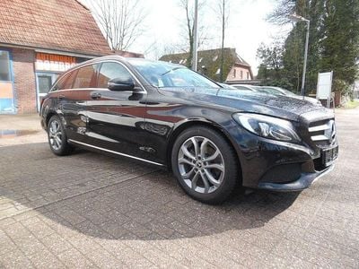 Gebraucht Mercedes C180 156 PS (114 kW) 2018 Schwarz Kombi