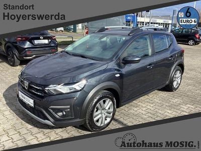 Gebraucht Dacia Sandero Stepway 110 PS (80 kW) 2023 Grau schwarz Kleinwagen