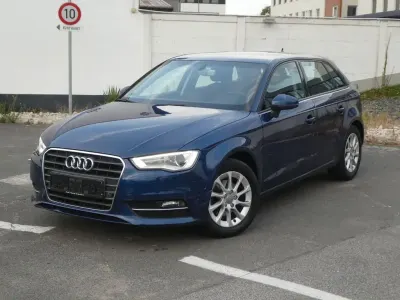 Gebraucht Audi A3 Attraction 150 PS (110 kW) 2016 Blau Limousine