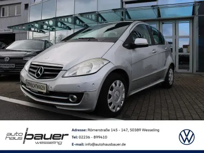 Gebraucht Mercedes A180 Elegance 116 PS (85 kW) 2009 Silber Limousine