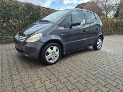 Gebraucht Mercedes A160 Avantgarde 102 PS (75 kW) 1998 Schwarz Kleinwagen