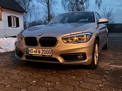 Silber Gebraucht 2019 BMW 118 Kleinwagen | 16.800 € (Guter Preis)