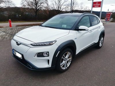 gebraucht Hyundai Kona ELEKTRO Premium 96 % Batterieleistunh