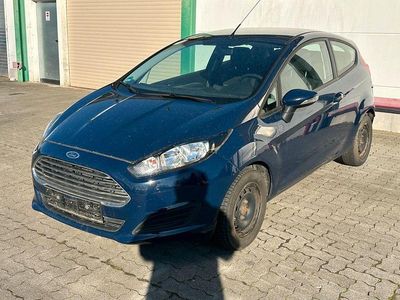 Gebraucht Ford Fiesta Trend 60 PS (44 kW) 2013 Blau Kleinwagen
