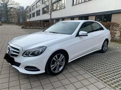 Gebraucht Mercedes E220 170 PS (125 kW) 2015 Weiß Limousine