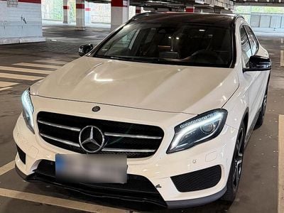 Gebraucht Mercedes GLA200 AMG 136 PS (100 kW) 2016 Weiß SUV