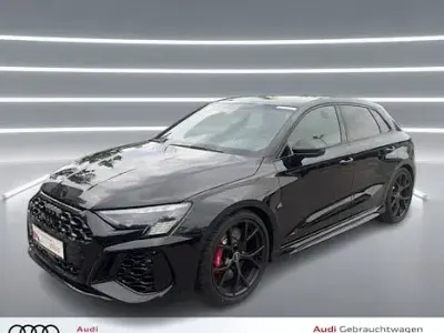 Gebraucht Audi RS3 Ambiente 400 PS (294 kW) 2023 Mythosschwarz metallic Limousine