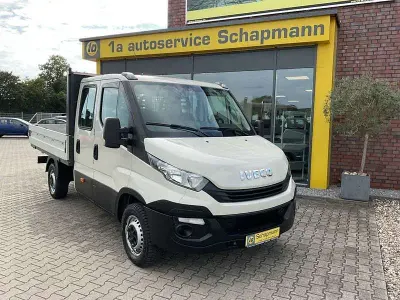 Gebraucht Iveco Daily 116 PS (85 kW) 2017 Grau Van