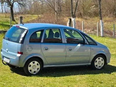 Używany Opel Meriva Innovation 90 KM (66 kW) 2009 Niebieski Minivan