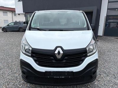 Second-hand Renault Trafic Komfort 121 CP (88 kW) 2019 Alb Monovolum