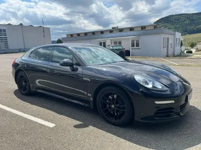 Gebraucht Porsche Panamera Sport 310 PS (228 kW) 2014 Schwarz Kleinwagen