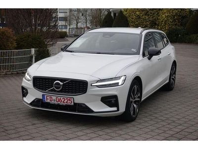 Gebraucht Volvo V60 Plus 197 PS (144 kW) 2022 Weiss Kombi