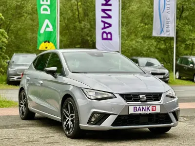 Używany Seat Ibiza FR 80 KM (58 kW) 2022 Srebrny Hatchback