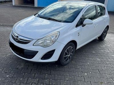 Gebraucht Opel Corsa Active 87 PS (63 kW) 2013 Weiß Kleinwagen