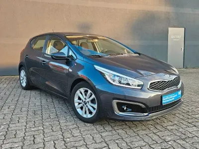 Gebraucht Kia Ceed 101 PS (74 kW) 2017 Grau Kleinwagen