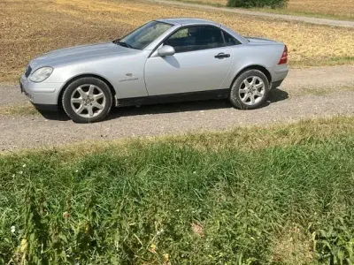 Gebraucht Mercedes SLK230 194 PS (142 kW) 1997 Silber Cabrio