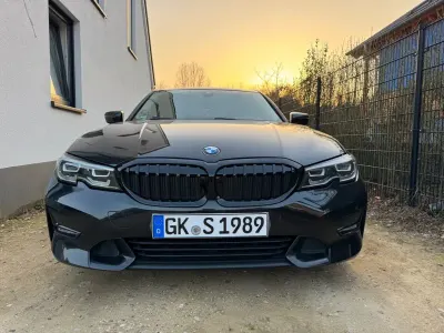 Gebraucht BMW 320 Luxury Line 190 PS (139 kW) 2020 Schwarz Limousine