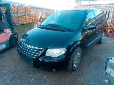 Usado Chrysler Voyager 150 HP (110 kW) 2006 Preto Monovolume