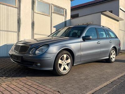 Gebraucht Mercedes E350 Avantgarde 272 PS (200 kW) 2005 Blau Kombi