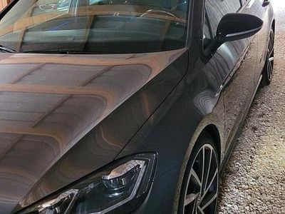 Second-hand VW Golf VII R 300 CP (220 kW) 2019 Gri Break