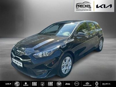 Schwarz Neu 2025 Kia Ceed Kleinwagen | 23.380 € (Guter Preis)