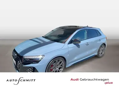 Neu Audi RS3 Sport 400 PS (294 kW) 2026 Grau Limousine