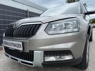 Gebraucht Skoda Yeti Active 110 PS (80 kW) 2016 Beige SUV
