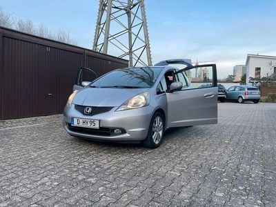 Gebraucht Honda Jazz Executive 99 PS (72 kW) 2009 Silber Kleinwagen
