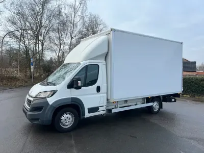 Gebraucht Peugeot Boxer 163 PS (119 kW) 2018 Weiß Van