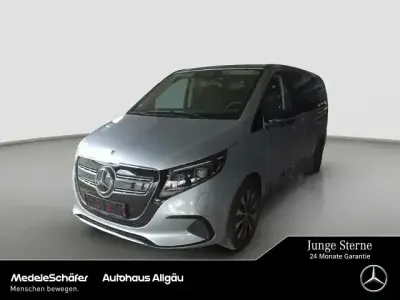 Używany Mercedes EQV300 150 kW (204 KM) 2024 Srebrny Minivan