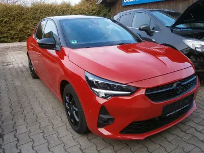 Używany Opel Corsa 101 KM (74 kW) 2022 Czerwony Hatchback
