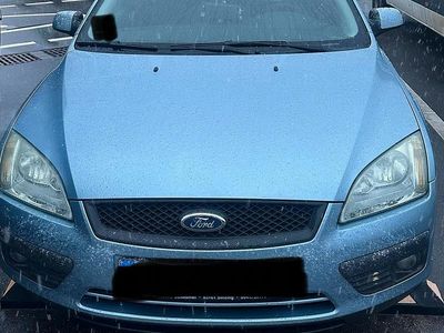 Gebraucht Ford Focus 101 PS (74 kW) 2006 Blau Limousine
