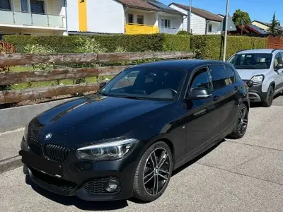 Gebraucht BMW 118 M Sport 136 PS (100 kW) 2019 Schwarz Kleinwagen