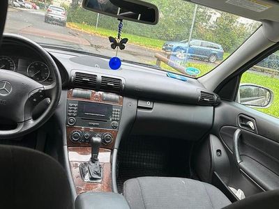 Mercedes C180