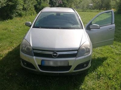 Usado Opel Astra 120 HP (88 kW) 2006 Prateado Carrinha