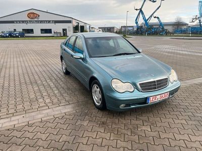 gebraucht Mercedes C180 nur 146 Tkm gelaufen