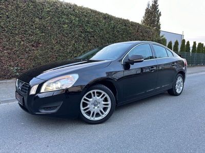 gebraucht Volvo S60 Lim. Momentum 2.0