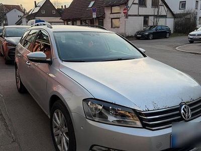 Gebraucht VW Passat 125 PS (91 kW) 2012 Silber Kombi