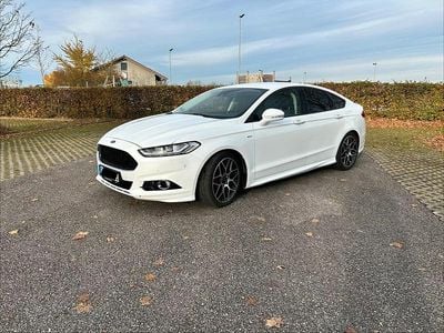 Gebraucht Ford Mondeo 240 PS (176 kW) 2017 Weiß Limousine