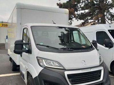 Eisweiß Gebraucht 2022 Peugeot Boxer Van | 26.990 €