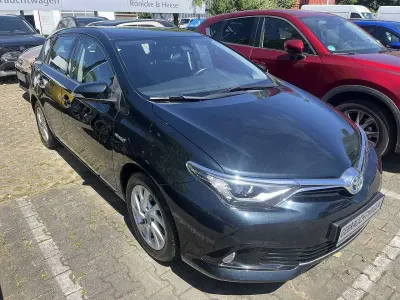 Gebraucht Toyota Auris Hybrid Edition-S 136 PS (100 kW) 2016 Blau Kleinwagen
