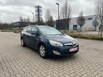 Gebraucht Opel Astra 116 PS (85 kW) 2011 Blau Kombi