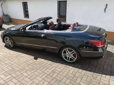 Gebraucht Mercedes E250 211 PS (155 kW) 2013 Schwarz Cabrio