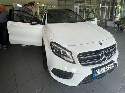 Mercedes GLA220