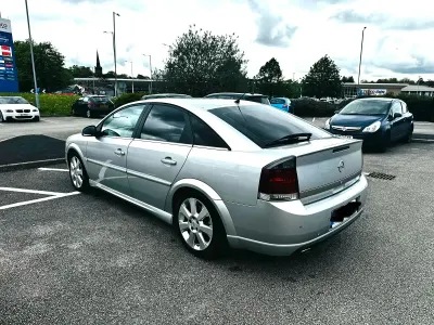 Gebraucht Opel Vectra GTS 211 PS (155 kW) 2003 Silber Limousine